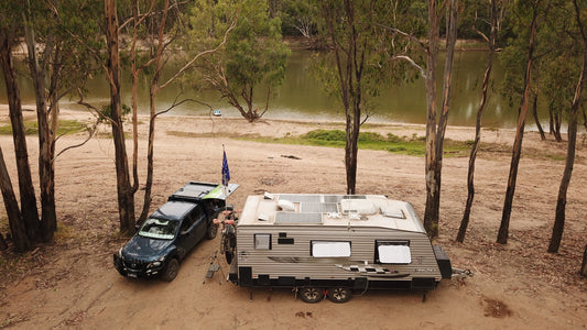 Caravanning on the Murray River