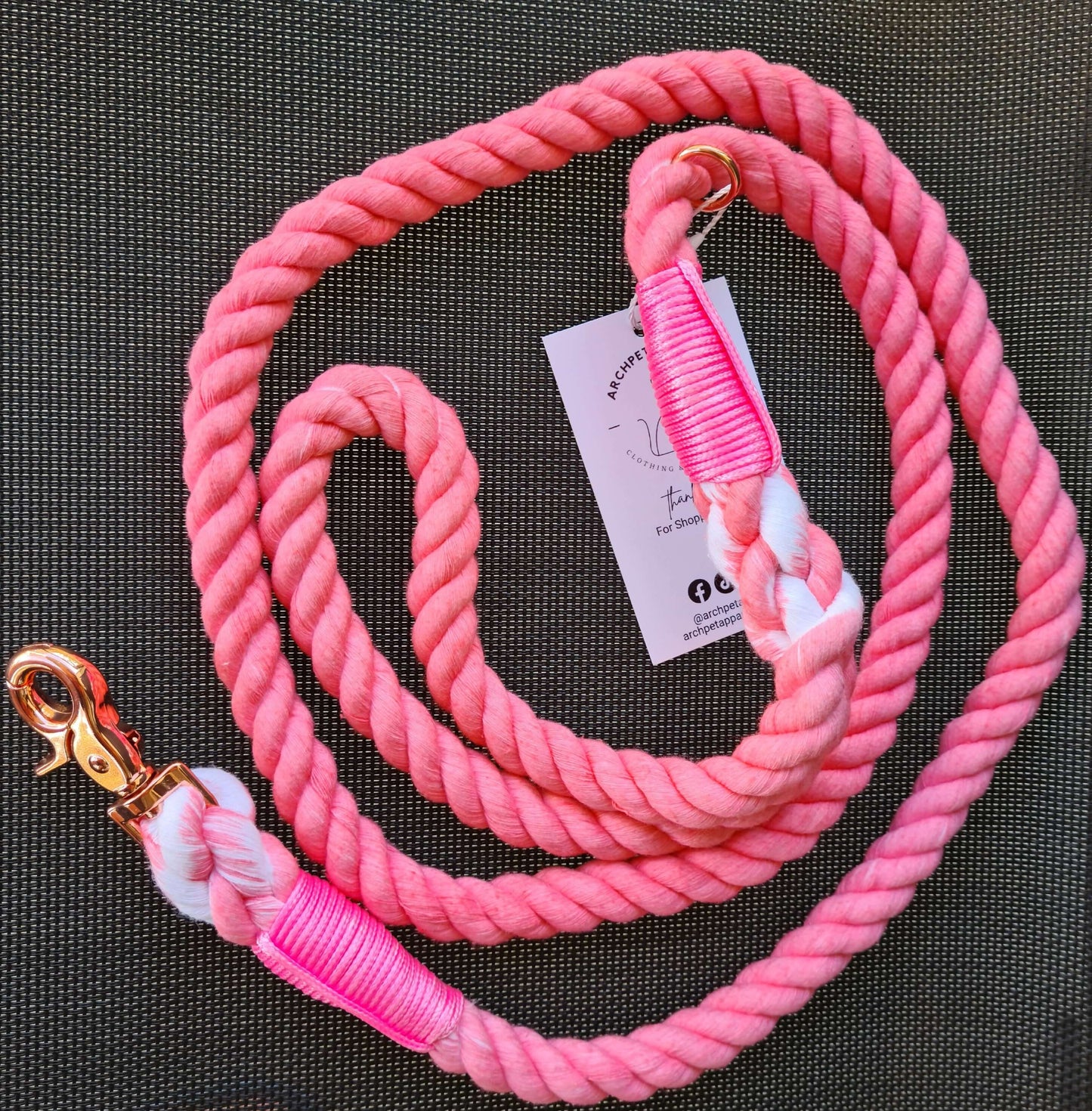 pink rope lead