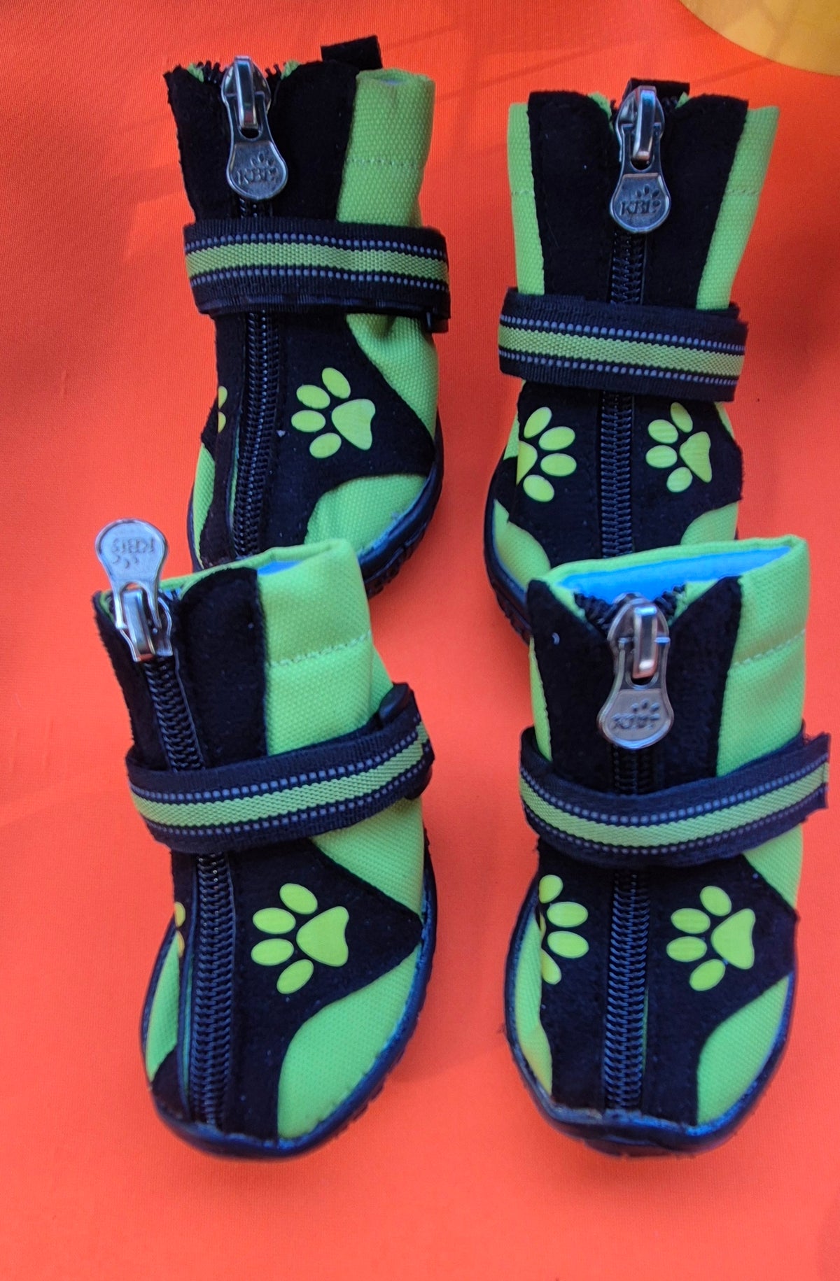 green boots
